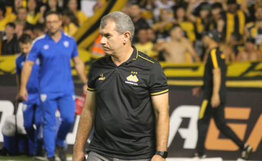 Após classificação, Tencati elogia desempenho da equipe e o apoio da torcida