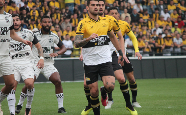 Criciúma perde a primeira partida no Brasileiro diante do Ceará