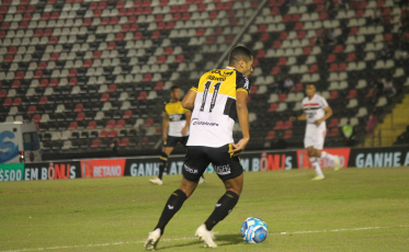 Criciúma vai entrar com representação na CBF contra árbitro 