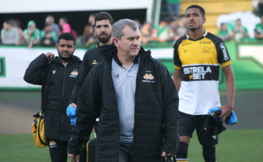 Tencati avalia empate com a Chapecoense: 