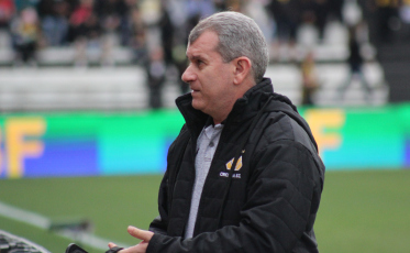 Formação com três atacantes definiu a partida deste sábado, avalia Tencati