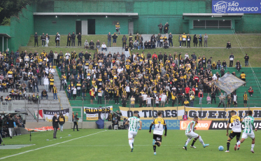 Sete vitórias em oito jogos? “Impossível pelo futebol que vem apresentando”, avalia João Nassif (ÁUDIO)