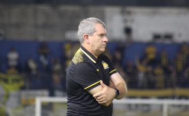 Tencati lamenta derrota do Criciúma, mas não se abate: 