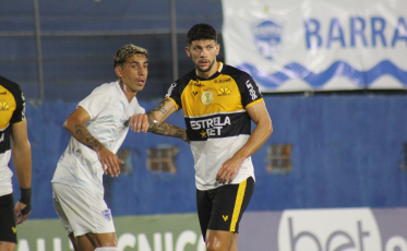 Criciúma apaga, sofre a virada e perde por 2 a 1 para o Barra