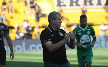 “Agora não temos margem de erro”, comenta Tencati sobre estratégia para próximas partidas