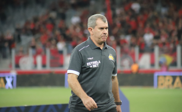 Tencati diz que Criciúma precisa recuperar confiança para duelo contra o Bahia