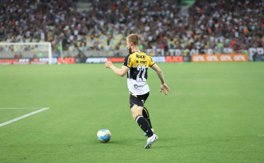 Criciúma segura o ataque do Fluminense e empata no Maracanã