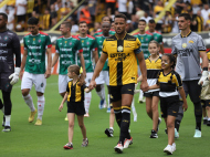 Equipes perfiladas antes da final da Recopa Catarinense | Foto: Celso da Luz/Criciúma EC/4oito