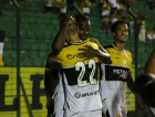 Em jogo de cinco gols, Criciúma vence clássico em Floripa