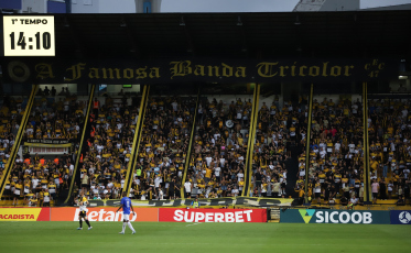 Em jogo polêmico, Tigre fica no empate com o Barra