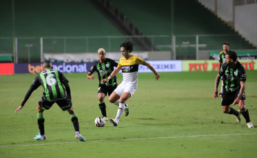 Criciúma empata com o América e tem melhor sequência da Série B