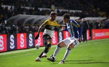 Criciúma luta até o fim, mas é superado pelo Avaí no Majestoso