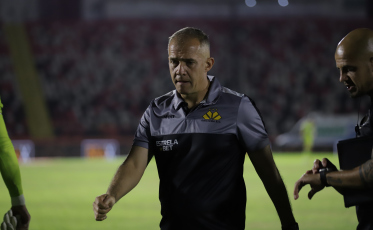 Eduardo Baptista valoriza desempenho do Criciúma e traça metas ambiciosas para a Série B