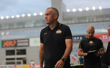 'Encaramos como uma decisão', diz Eduardo Baptista após vitória do Criciúma