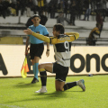 Nicolas volta a marcar, mas Criciúma fica no empate diante do Atlético-GO