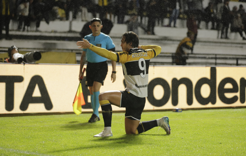 Nicolas volta a marcar, mas Criciúma fica no empate diante do Atlético-GO