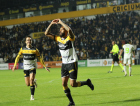 Com gol de César Martins, Criciúma supera o América-MG e mantém força na reta final da Série B