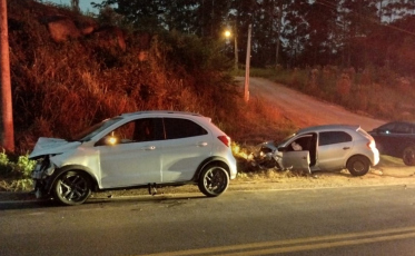 Acidente deixa duas pessoas feridas em Orleans