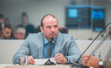 Jessé Lopes pede “mais firmeza” de Ricardo Guidi para candidatura