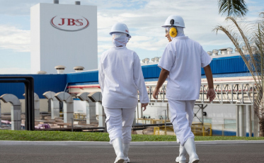 JBS abre 200 oportunidades de emprego no Sul Catarinense