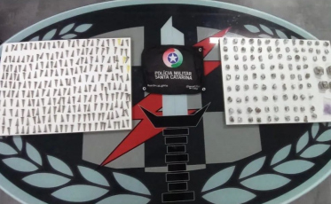 PM apreende ecstasy, cocaína e maconha em Tubarão