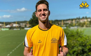 Criciúma anuncia contratação de Matheus Mancini