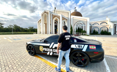 Polícia Civil de Içara incrementa frota com Camaro apreendido de traficante