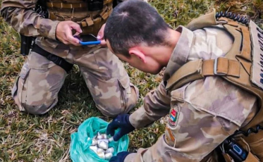 Polícia Militar apreende 900 pedras de crack em Tubarão