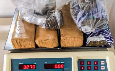 PM prende dupla com três quilos de maconha em Tubarão