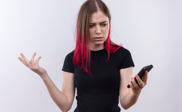 Caiu a internet? Usuários reclamam de instabilidade de Whatsapp, Facebook e Instagram