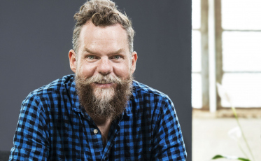 Marcos Piangers fala sobre paternidade no Festival Literário de Içara nesta quinta-feira