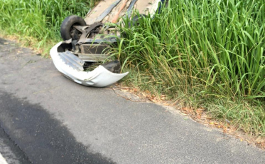 Mulher capota carro em Criciúma