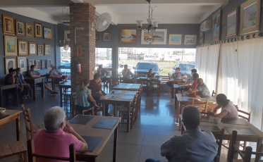 Empresários buscam abrir restaurantes com 50% da capacidade