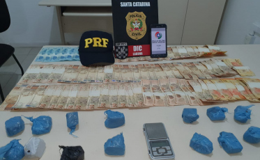 Traficante com tornozeleira eletrônica é preso com maconha e mais de R$ 4mil
