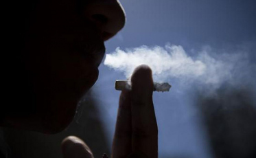 Brasil teve queda significativa no número de fumantes, diz secretária