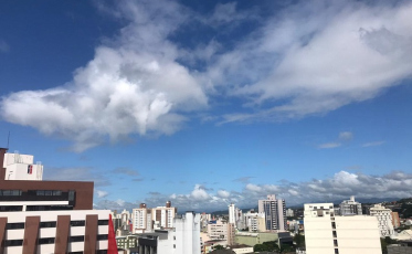 Fim de semana de calor, mas com chuva no final da tarde