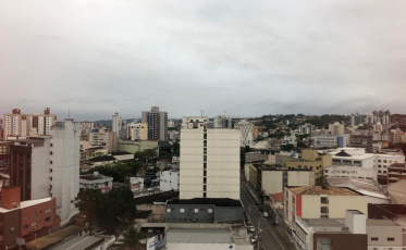 Sul catarinense com garoa e nebulosidade nesta quarta-feira