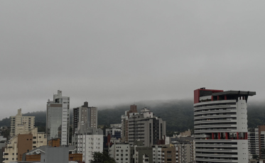 Sol entre a chuva: veja como fica o tempo nesta quarta-feira em SC