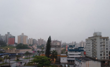 Mais um dia de tempo fechado na região