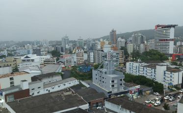 As nuvens vão dominar no fim de semana