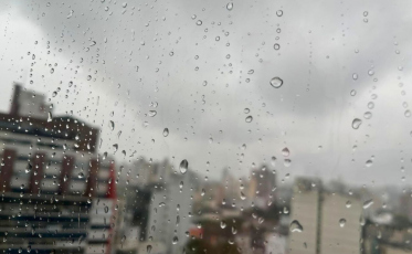 Defesa Civil alerta para chuva intensa na região até domingo