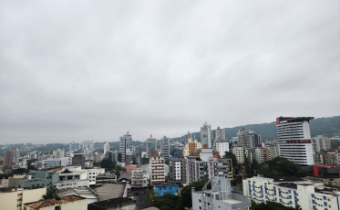 (Áudio) Semana será marcada por forte calor na região