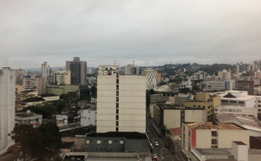  Sul catarinense com céu encoberto e chuva fraca nesta sexta-feira 