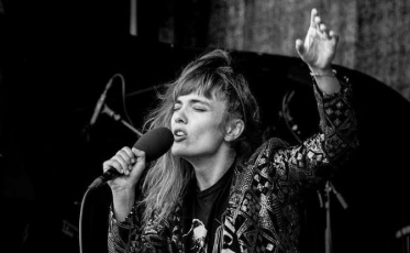 Tournée AF chega em Criciúma com show gratuito da Francesa Camille Bertault