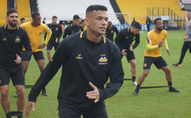 Criciúma e Bahia duelam no Majestoso