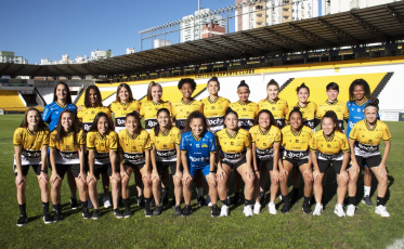 Meninas carvoeiras se preparam para estreia do Catarinense feminino
