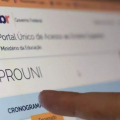 Prazo do Prouni para lista de espera termina nesta quinta-feira; saiba quais os critérios para concorrer