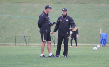 Duelo de opostos no Heriberto Hülse