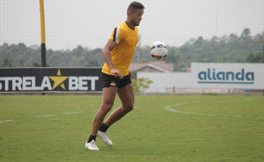 Criciúma enfrenta o Avaí pelo Campeonato Catarinense