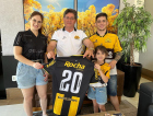 Com a família, torcedor do Tigre acompanha a estreia do time em Ariquemes: 